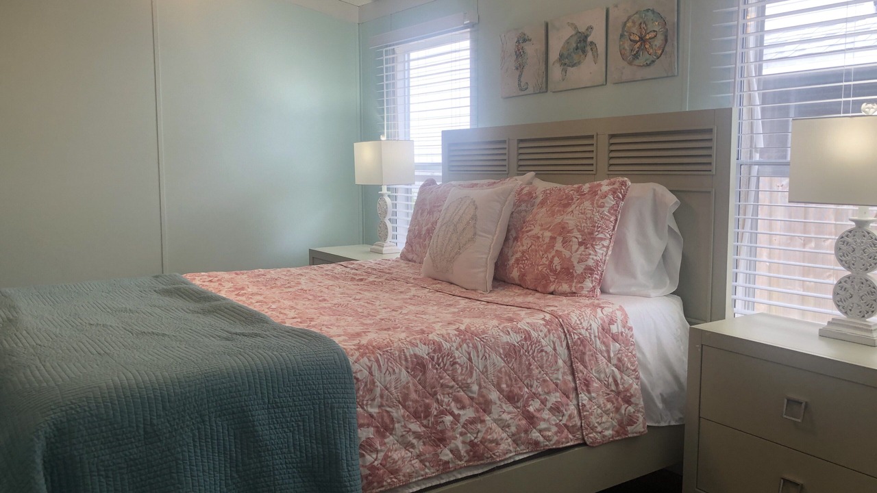 Photo of Bedroom in Indian Harbor Estates