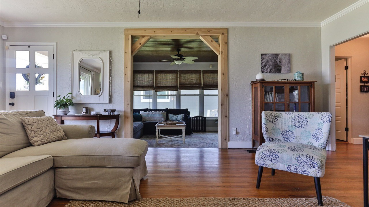 Photo of Livingroom in Holly Hill