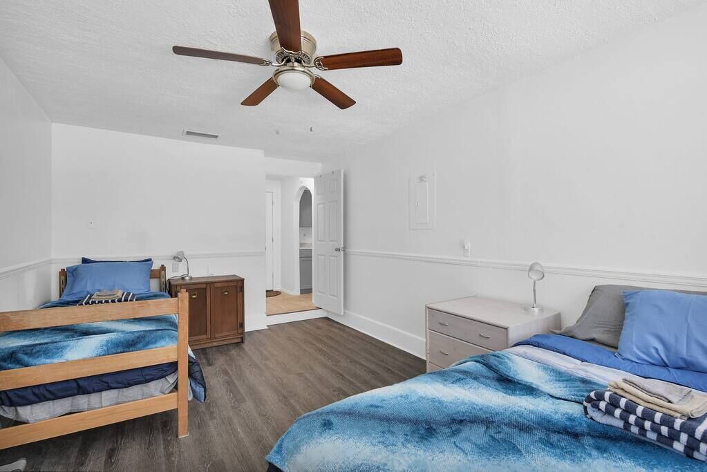 Photo of Bedroom in Westside