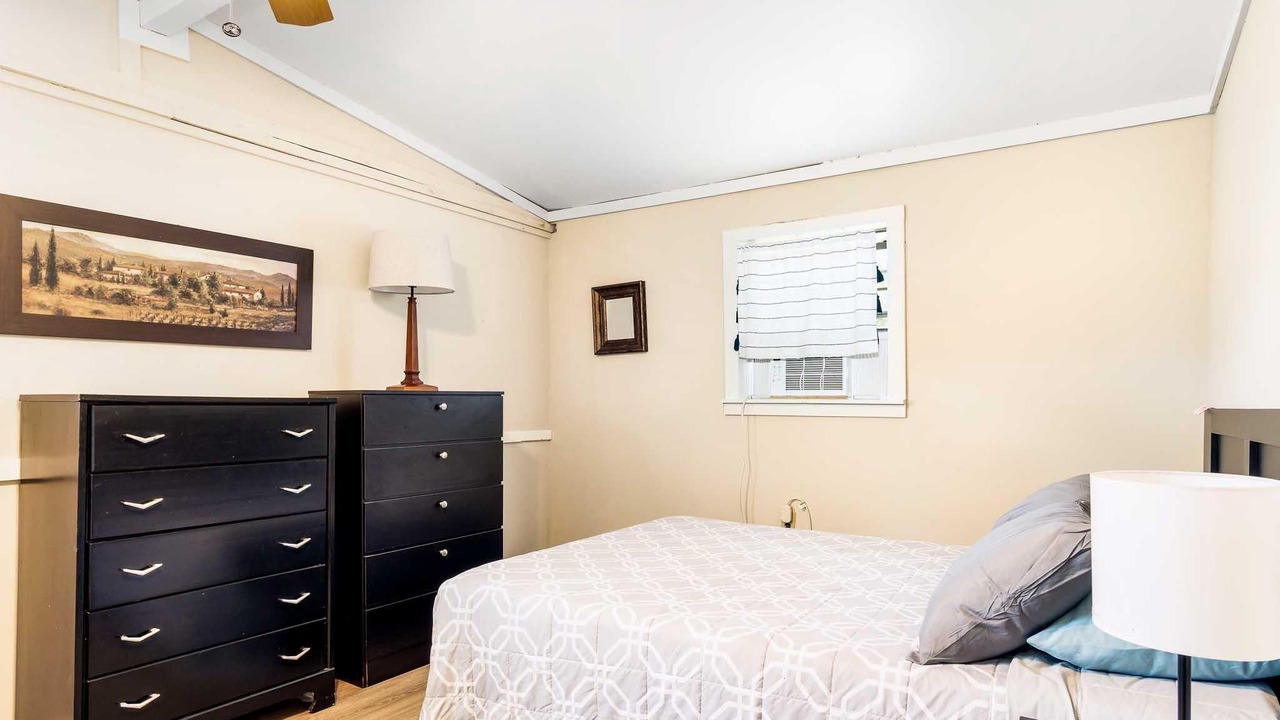 Photo of Bedroom in Sandalwood