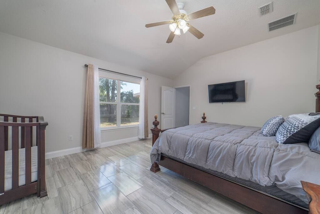 Photo of Bedroom in Northside