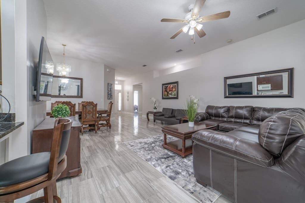 Photo of Livingroom in Northside