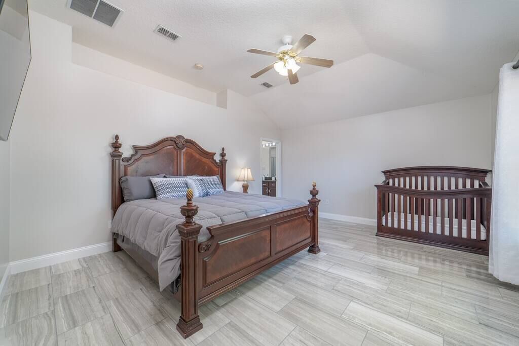 Photo of Bedroom in Northside