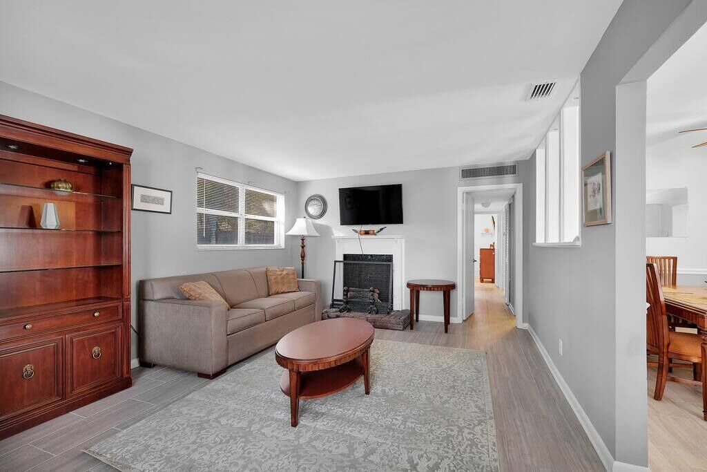 Photo of Livingroom in Hyde Park