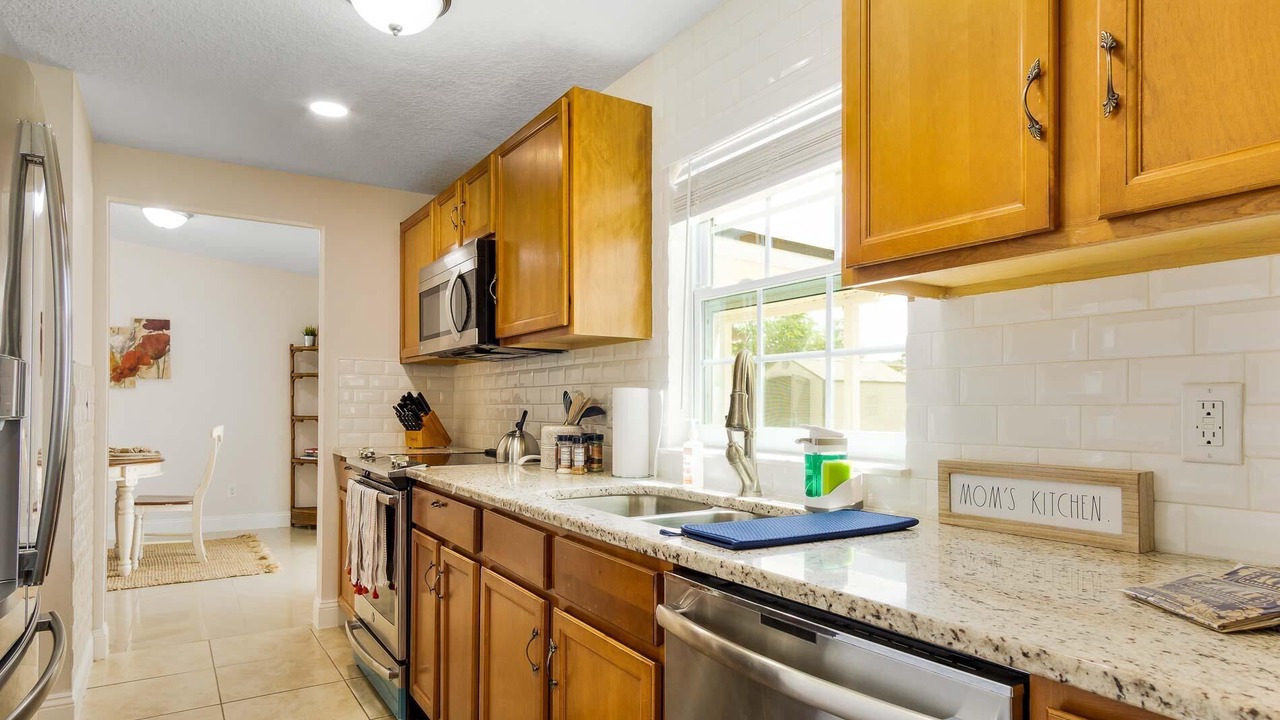 Photo of Kitchen in Sandalwood