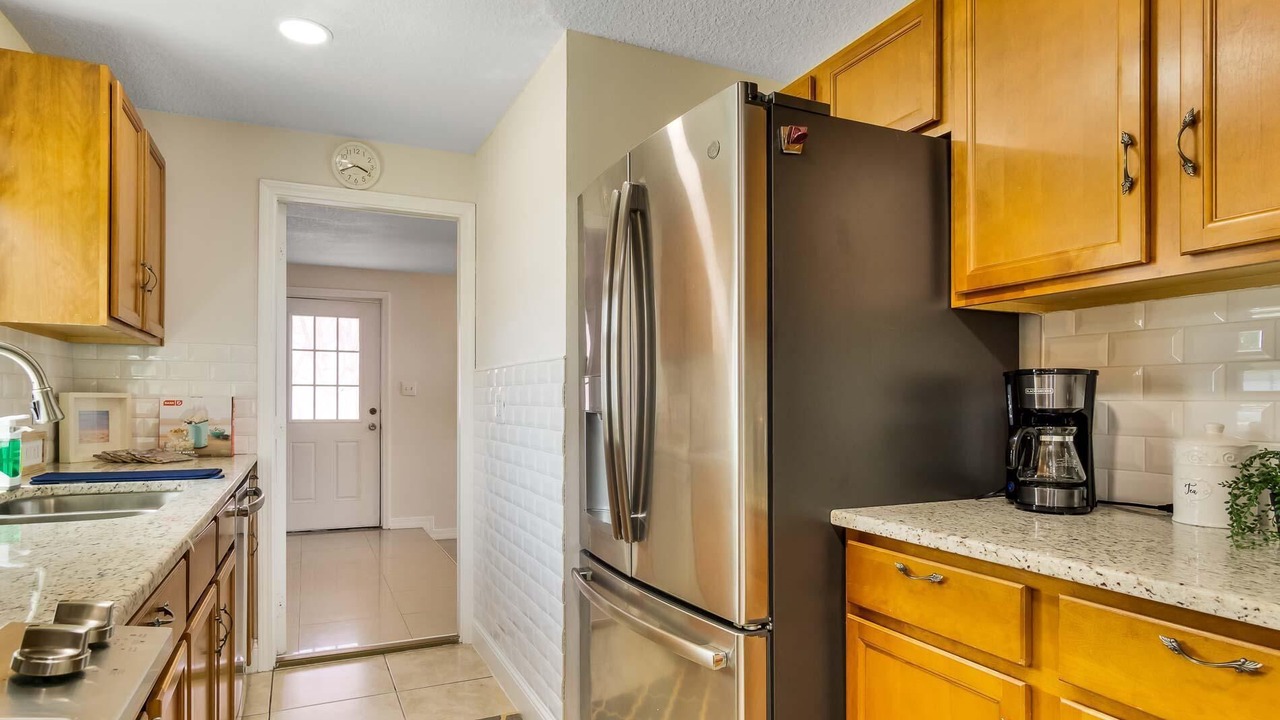 Photo of Kitchen in Sandalwood