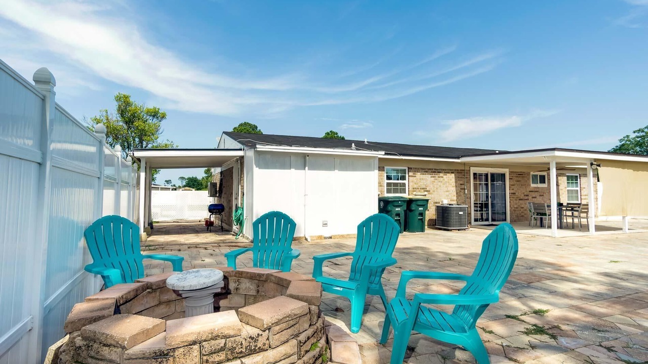 Photo of Patio Balcony in Sandalwood