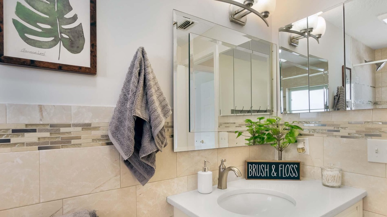 Photo of Bathroom in Sandalwood