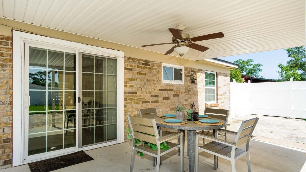 Photo of Outdoor in Sandalwood