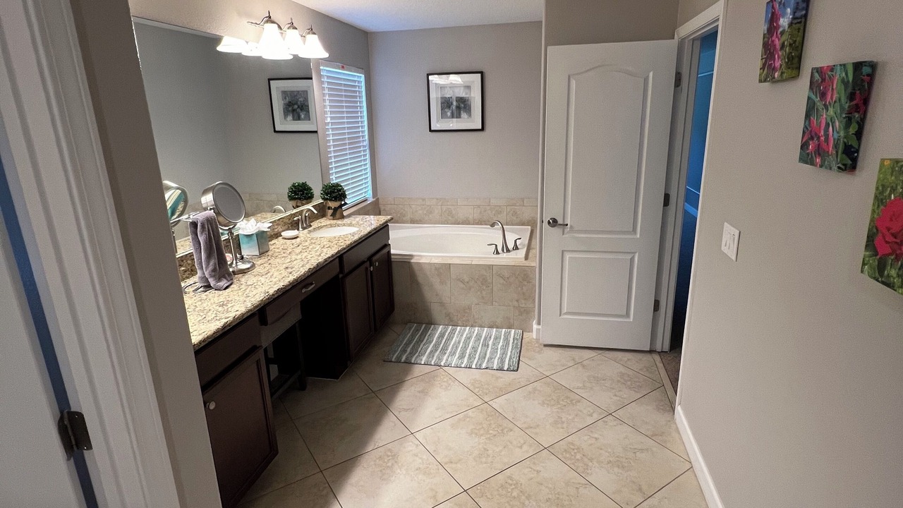 Photo of Bathroom in Lindfields