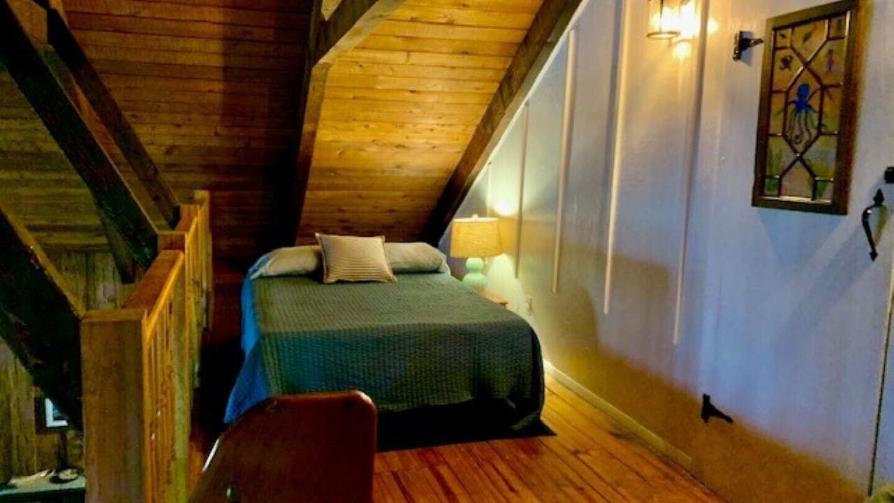 Photo of Bedroom in Inglis
