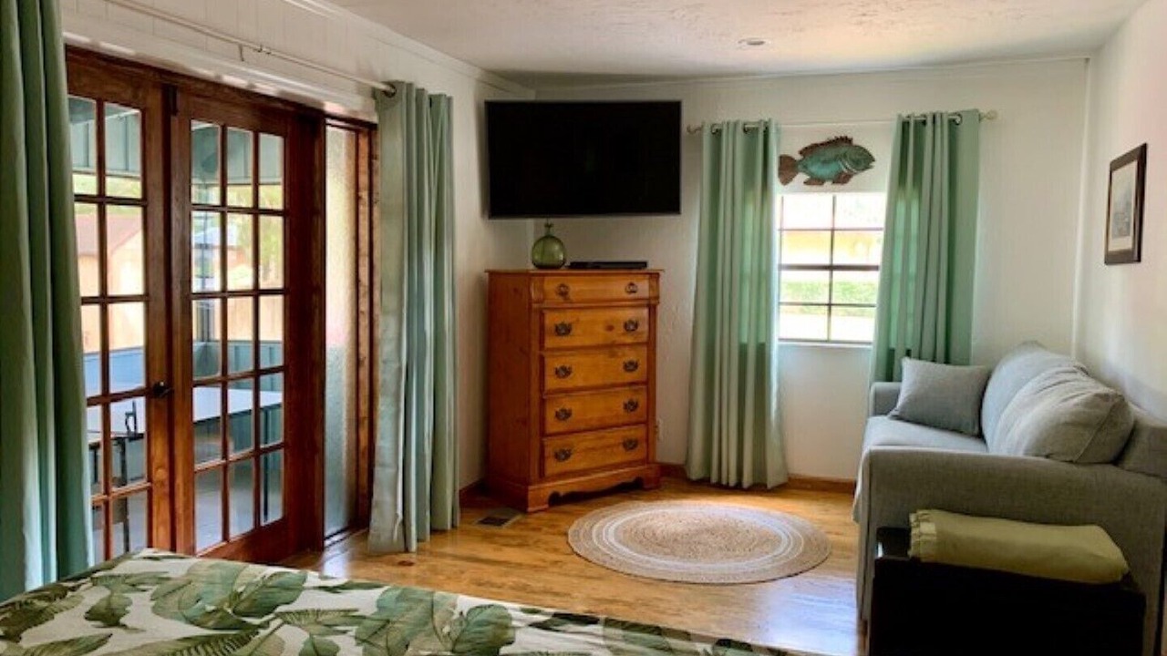 Photo of Bedroom in Inglis