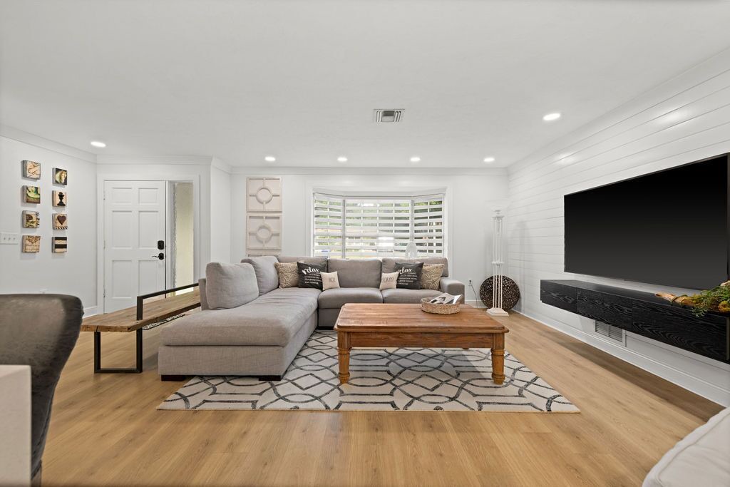 Photo of Livingroom in Sarasota Springs