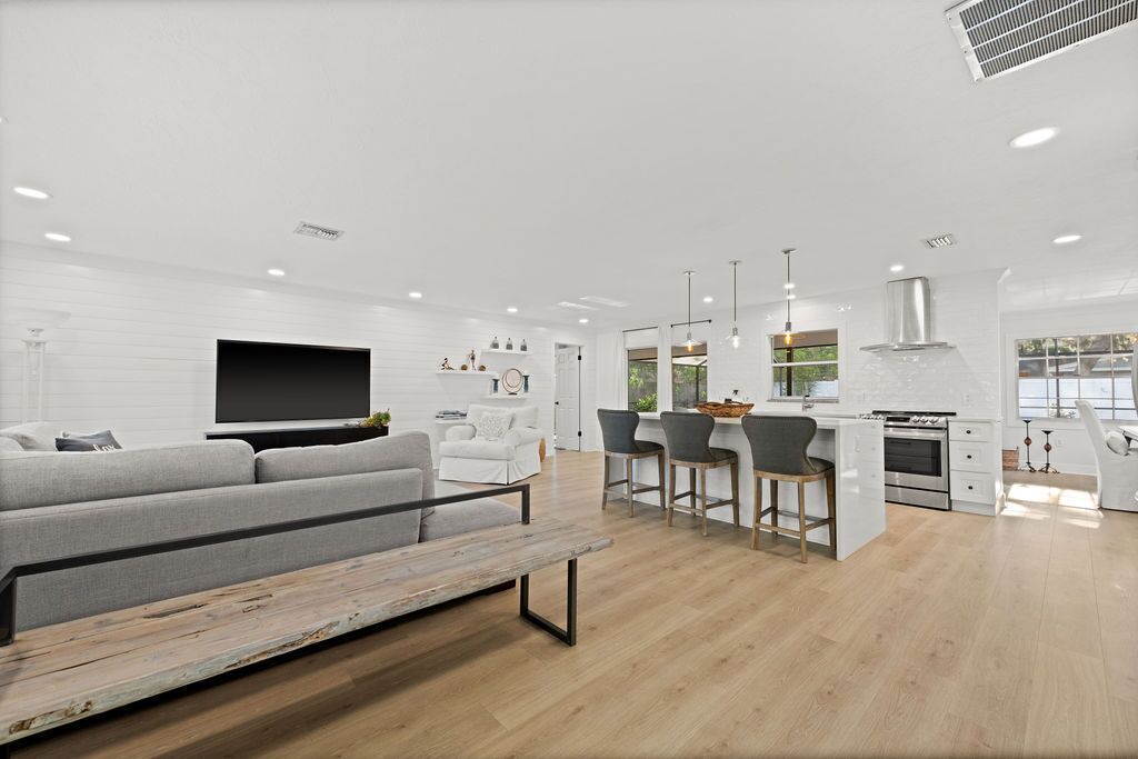 Photo of Livingroom in Sarasota Springs