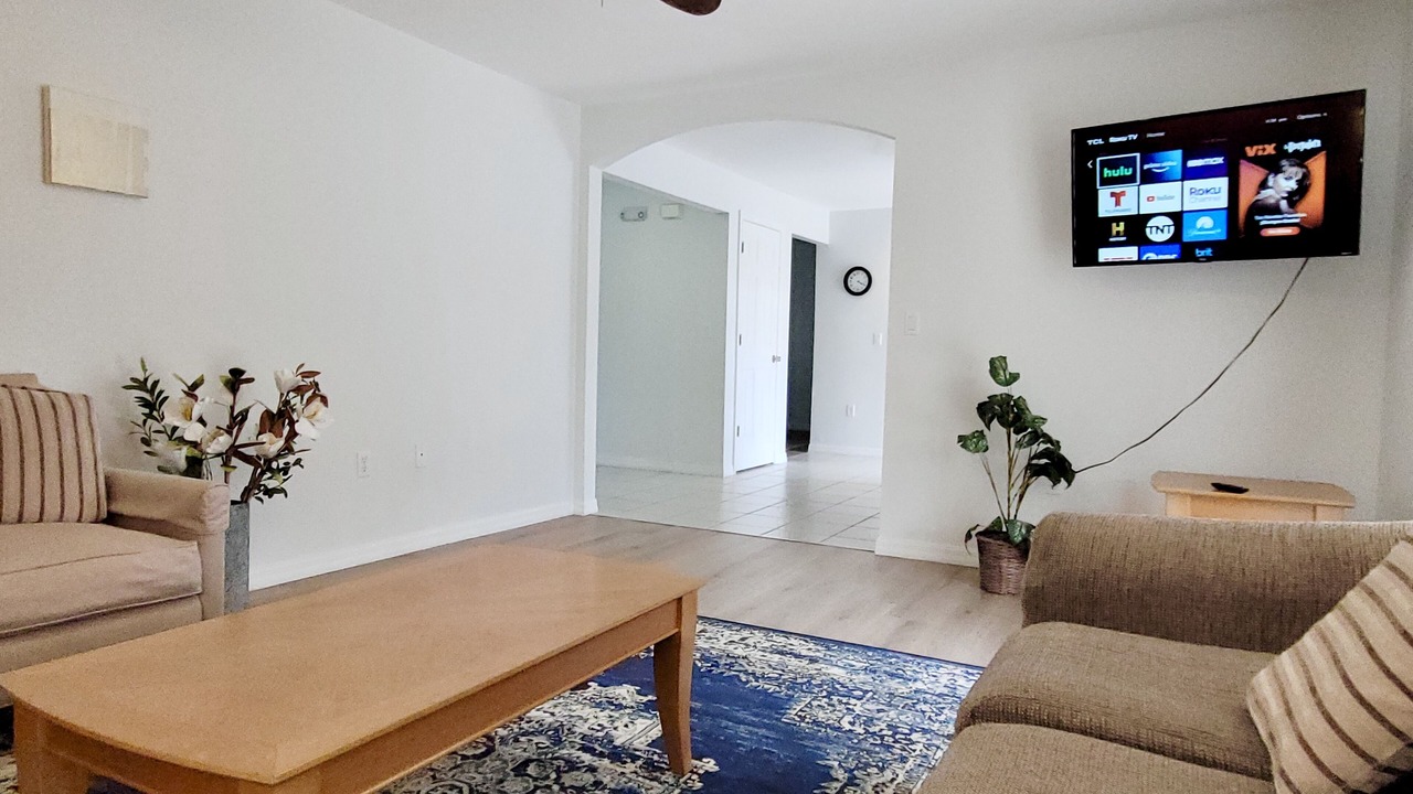 Photo of Livingroom in Lake Wilson Preserve