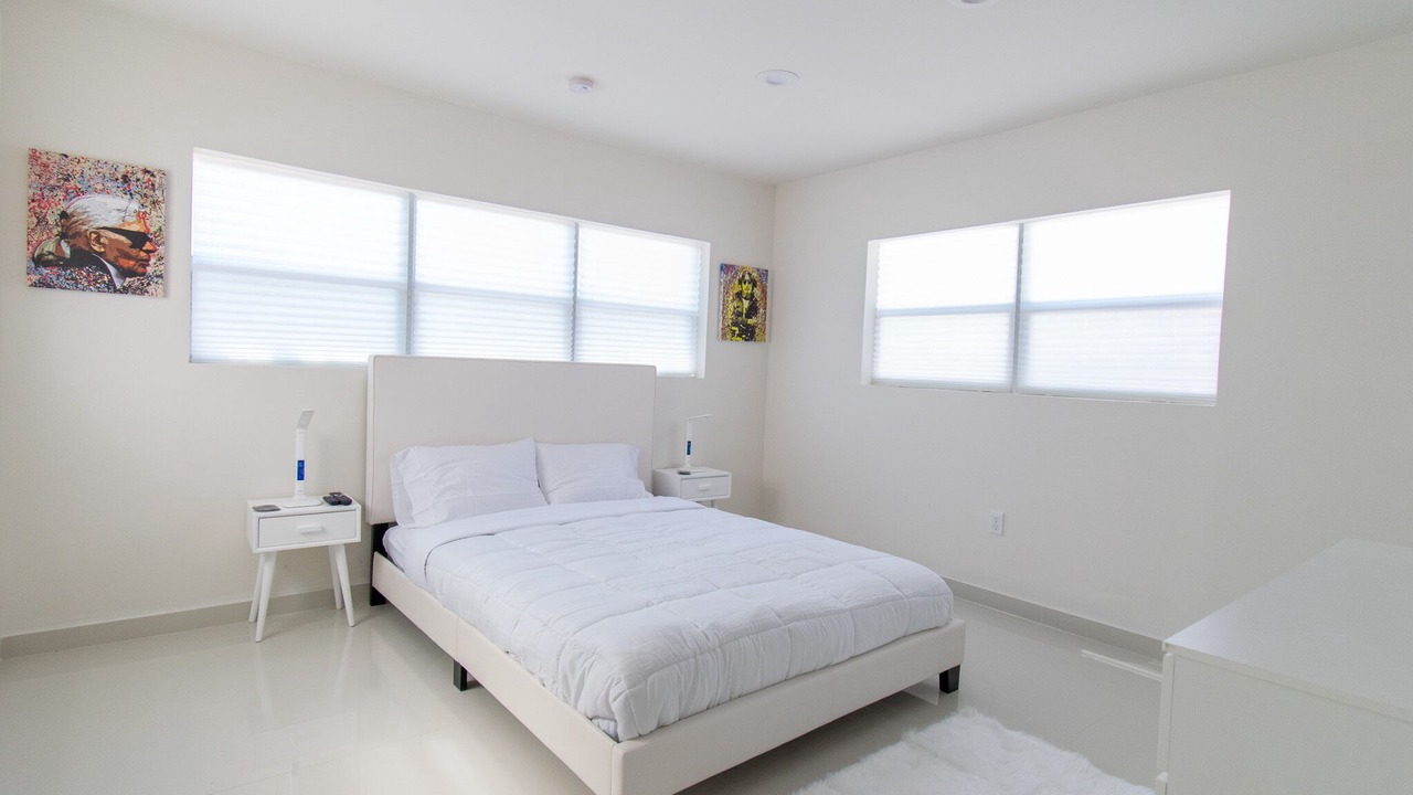 Photo of Bedroom in Dania Beach
