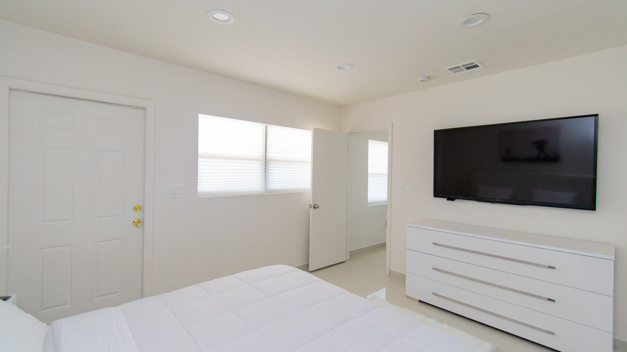 Photo of Bedroom in Dania Beach