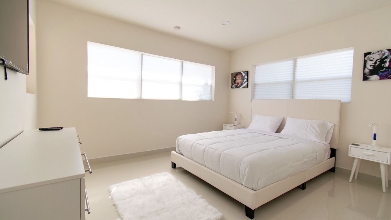 Photo of Bedroom in Dania Beach