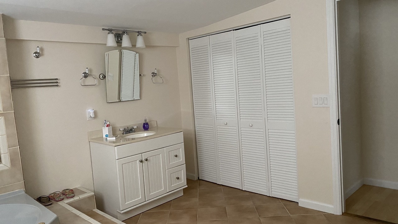 Photo of Bathroom in Big Coppitt Key