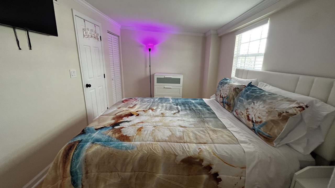Photo of Bedroom in Big Coppitt Key