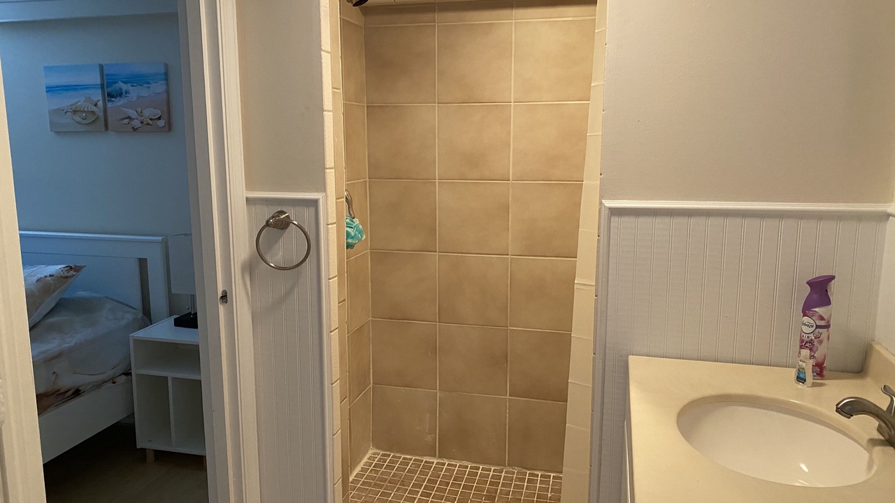 Photo of Bathroom in Big Coppitt Key