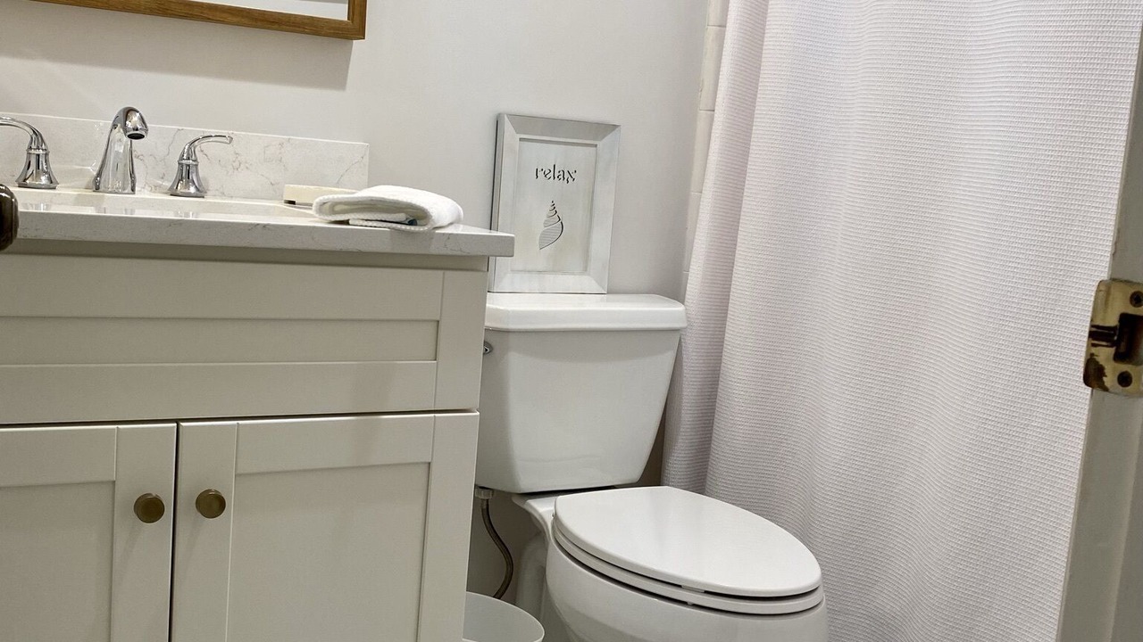 Photo of Bathroom in Pelican Bay