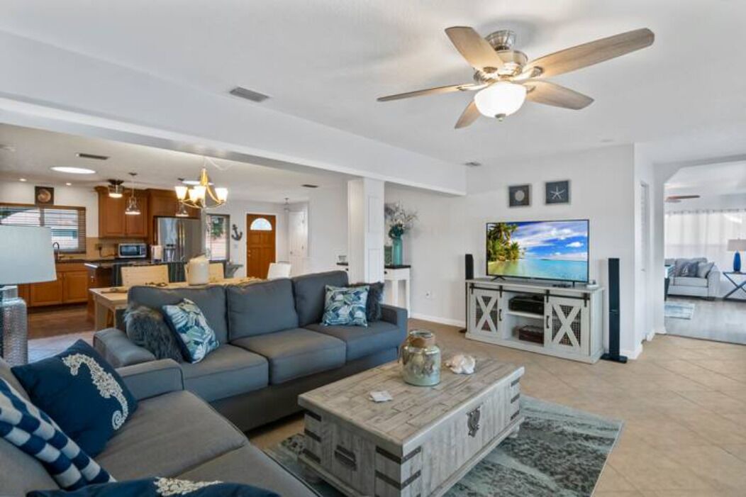 Photo of Livingroom in Palm Harbor