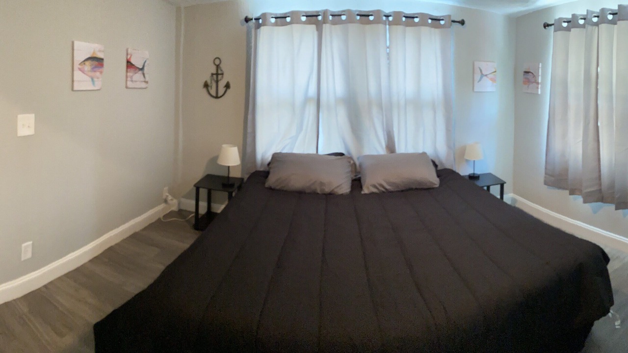 Photo of Bedroom in United Central
