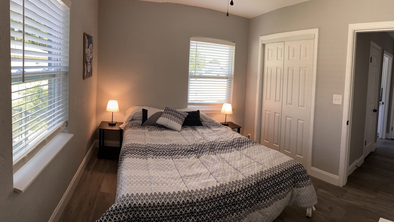 Photo of Bedroom in United Central