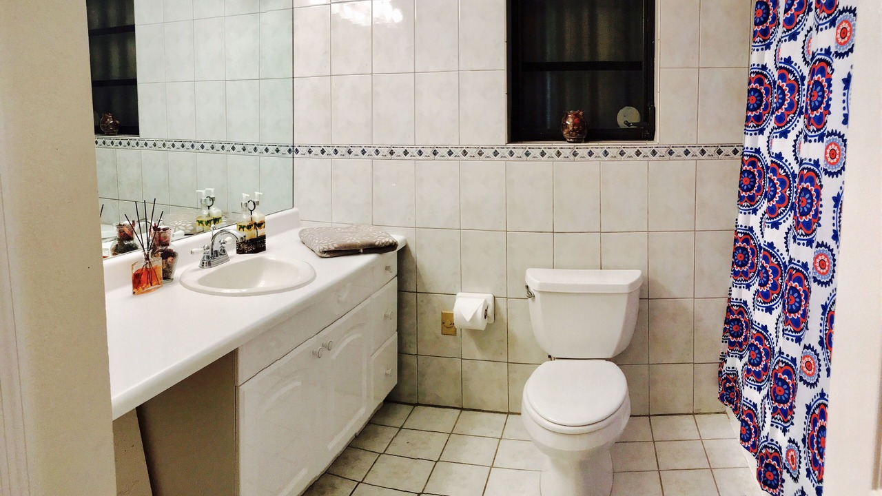Photo of Bathroom in Davie