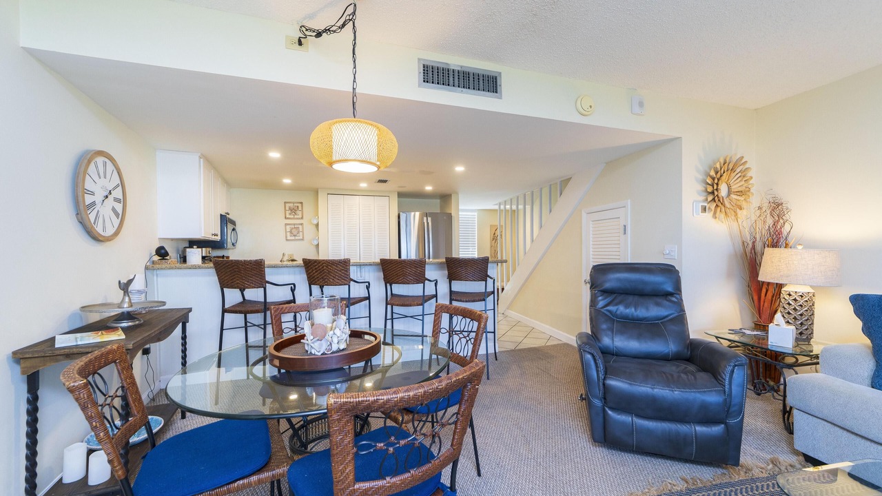 Photo of Livingroom in Crescent Beach