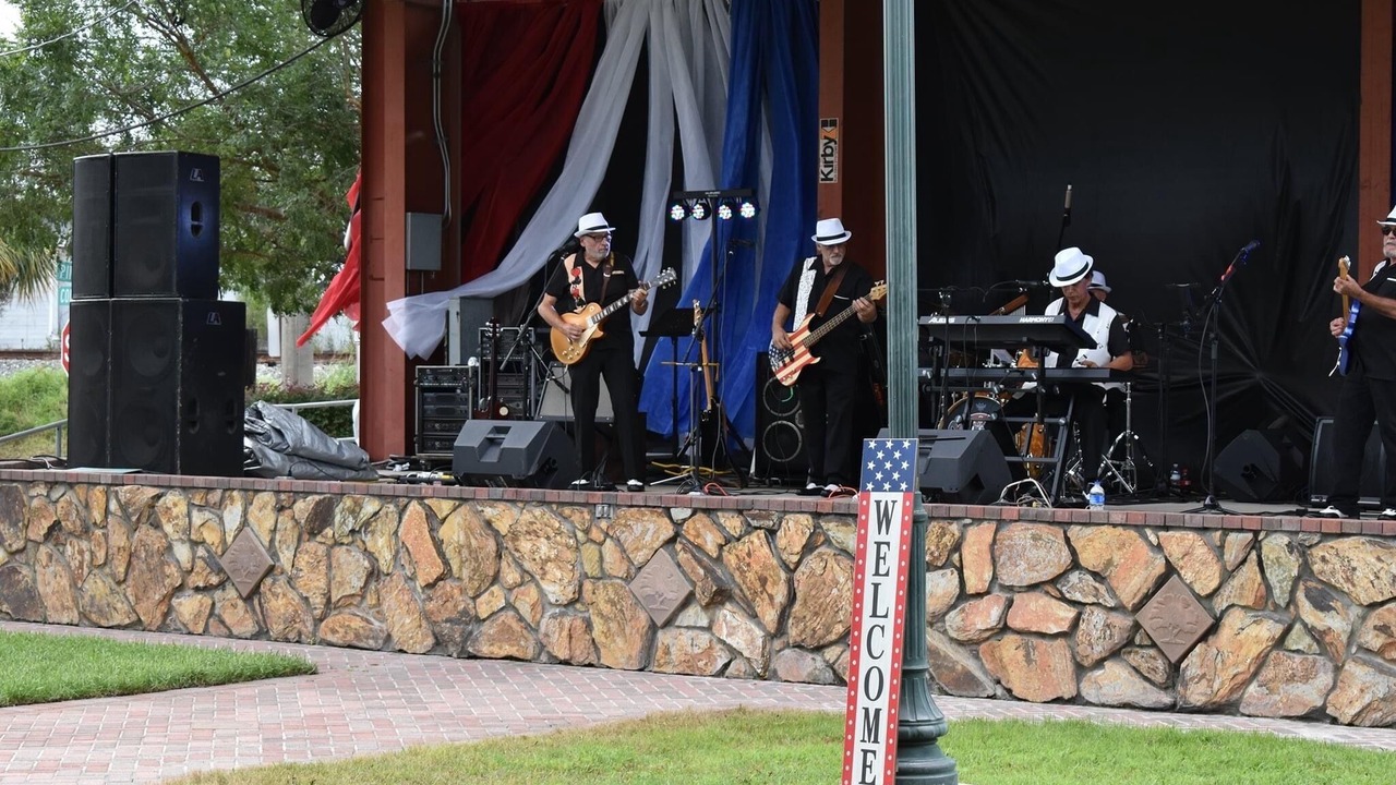 Photo of Others in Live Oak