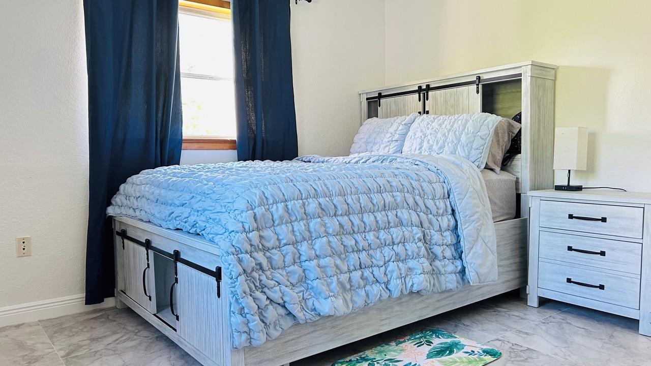 Photo of Bedroom in Sarasota Springs
