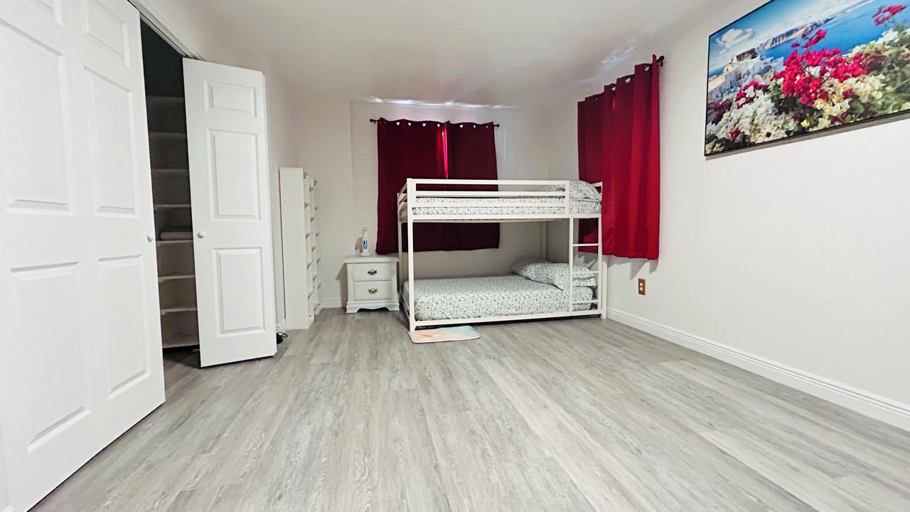 Photo of Bedroom in Sarasota Springs