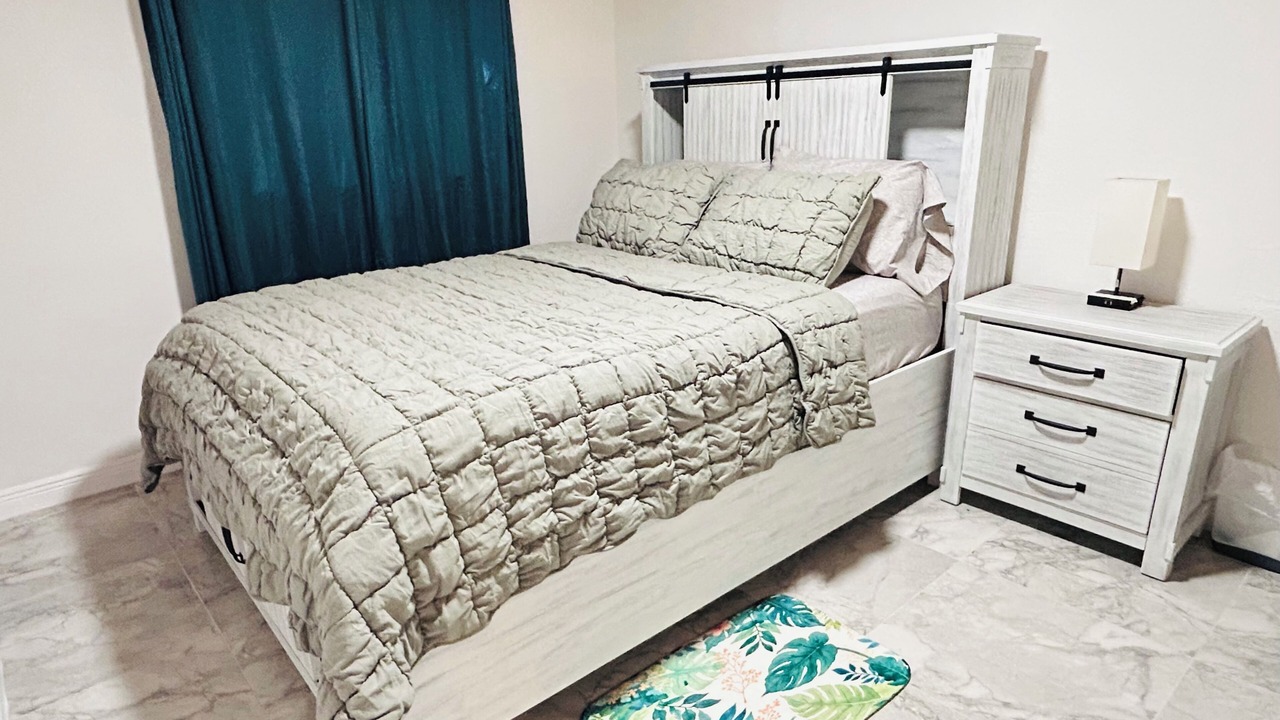 Photo of Bedroom in Sarasota Springs