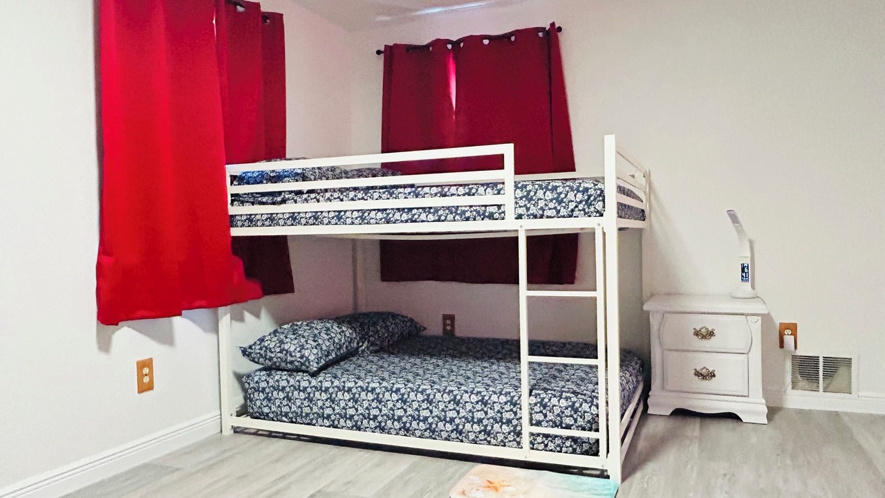 Photo of Bedroom in Sarasota Springs