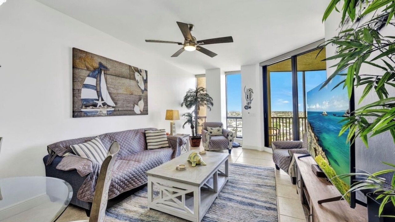 Photo of Livingroom in Cape Harbour