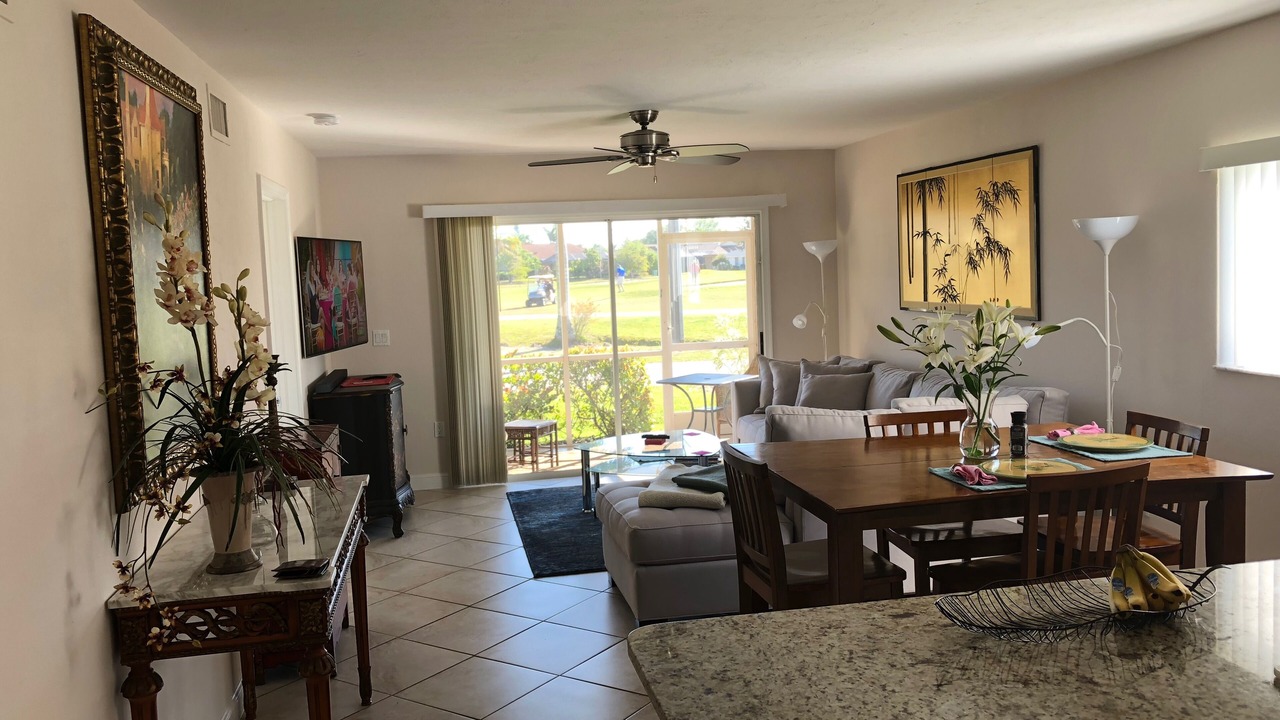 Photo of Livingroom in Lely Golf Estates