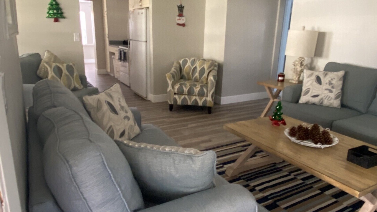 Photo of Livingroom in Laurel