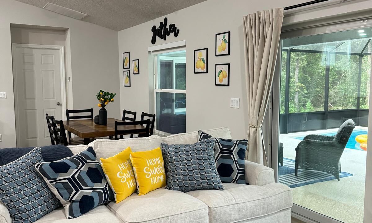 Photo of Livingroom in Citrus Springs