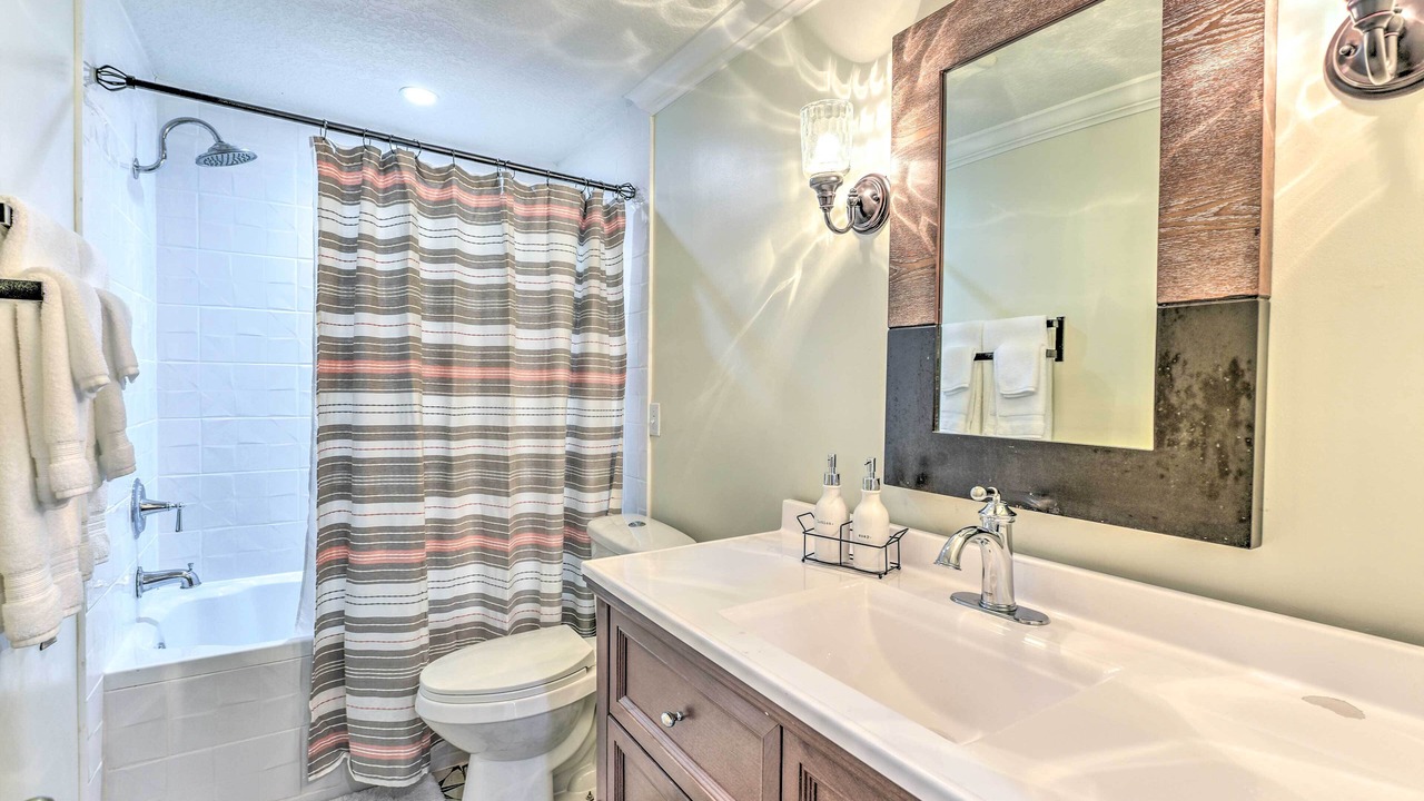 Photo of Bathroom in Winter Garden