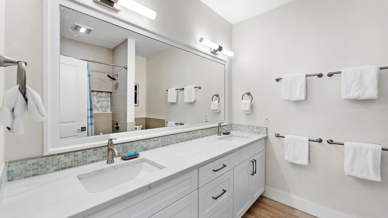 Photo of Bathroom in Holiday Isle