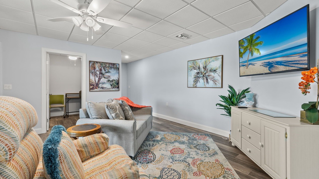 Photo of Livingroom in Beachview Country Club Estates