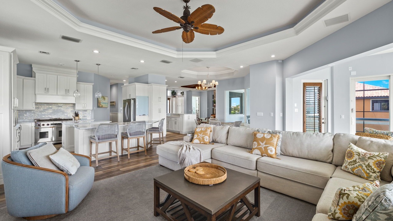 Photo of Livingroom in Beachview Country Club Estates