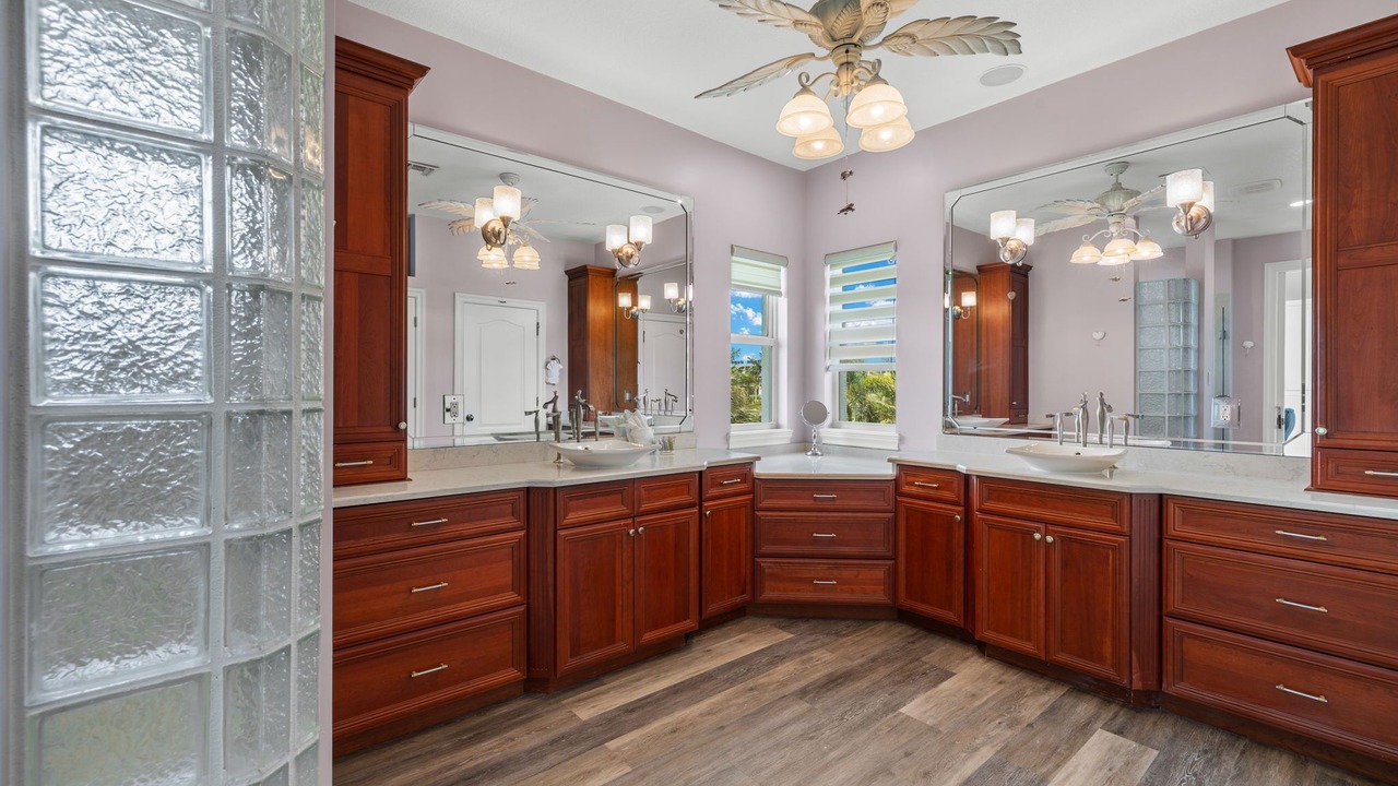Photo of Bathroom in Beachview Country Club Estates