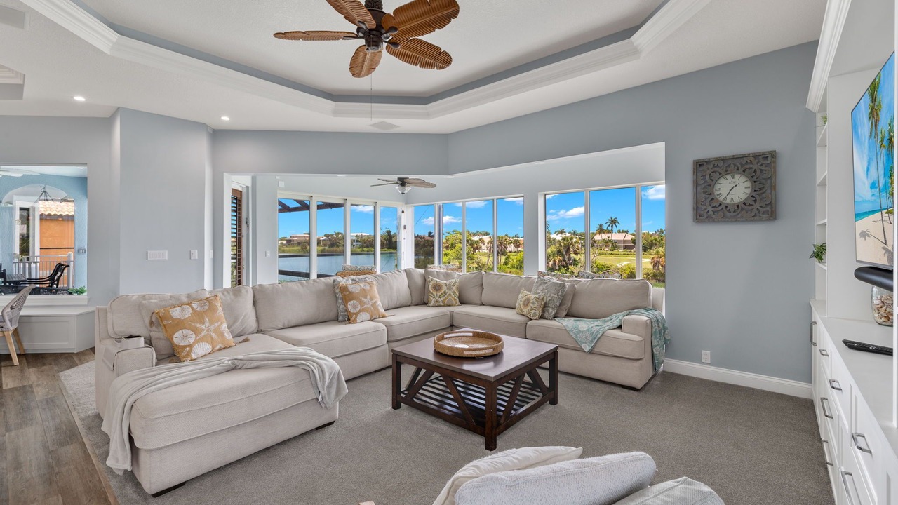 Photo of Livingroom in Beachview Country Club Estates