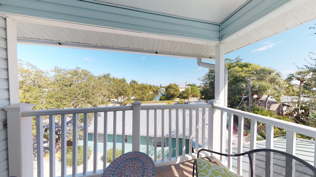 Photo of Outdoor in Mid Island