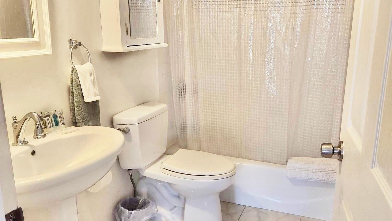 Photo of Bathroom in Mid Island