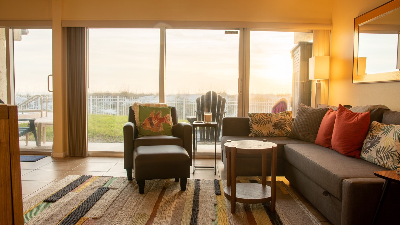 Photo of Livingroom in Jacksonville Beach