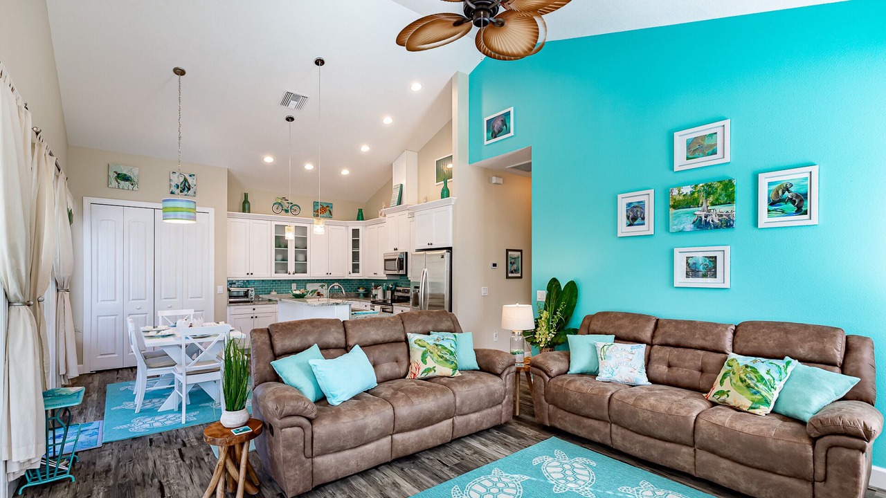 Photo of Livingroom in Weeki Wachee Gardens